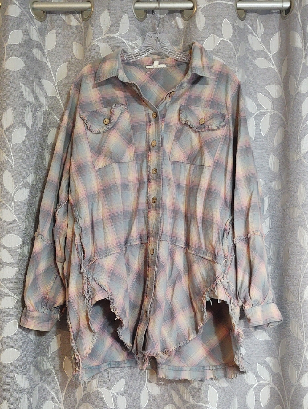 Blue Velvet Pastel Plaid Distressed Cotton Button-Up Shirt size L